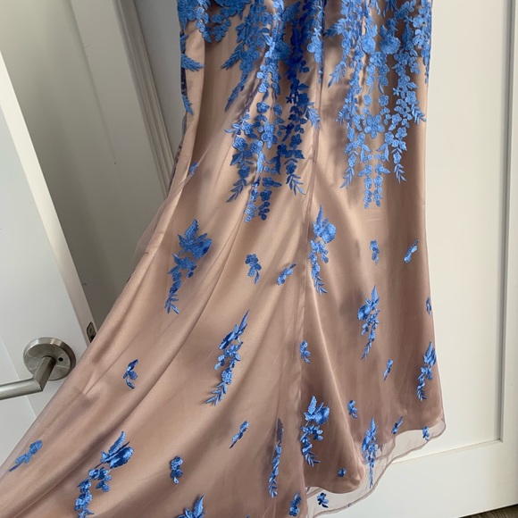 JS Collection Gown - Picture 9 of 9